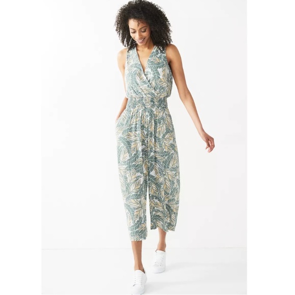 Nine West Pants - Nine West Jumpsuit Medium Wide Leg Crop V Neck Smock Waist Pockets womens